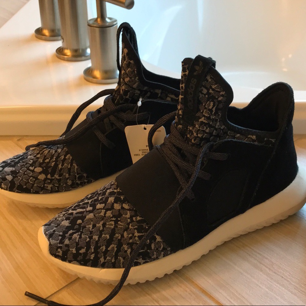Adidas tubular